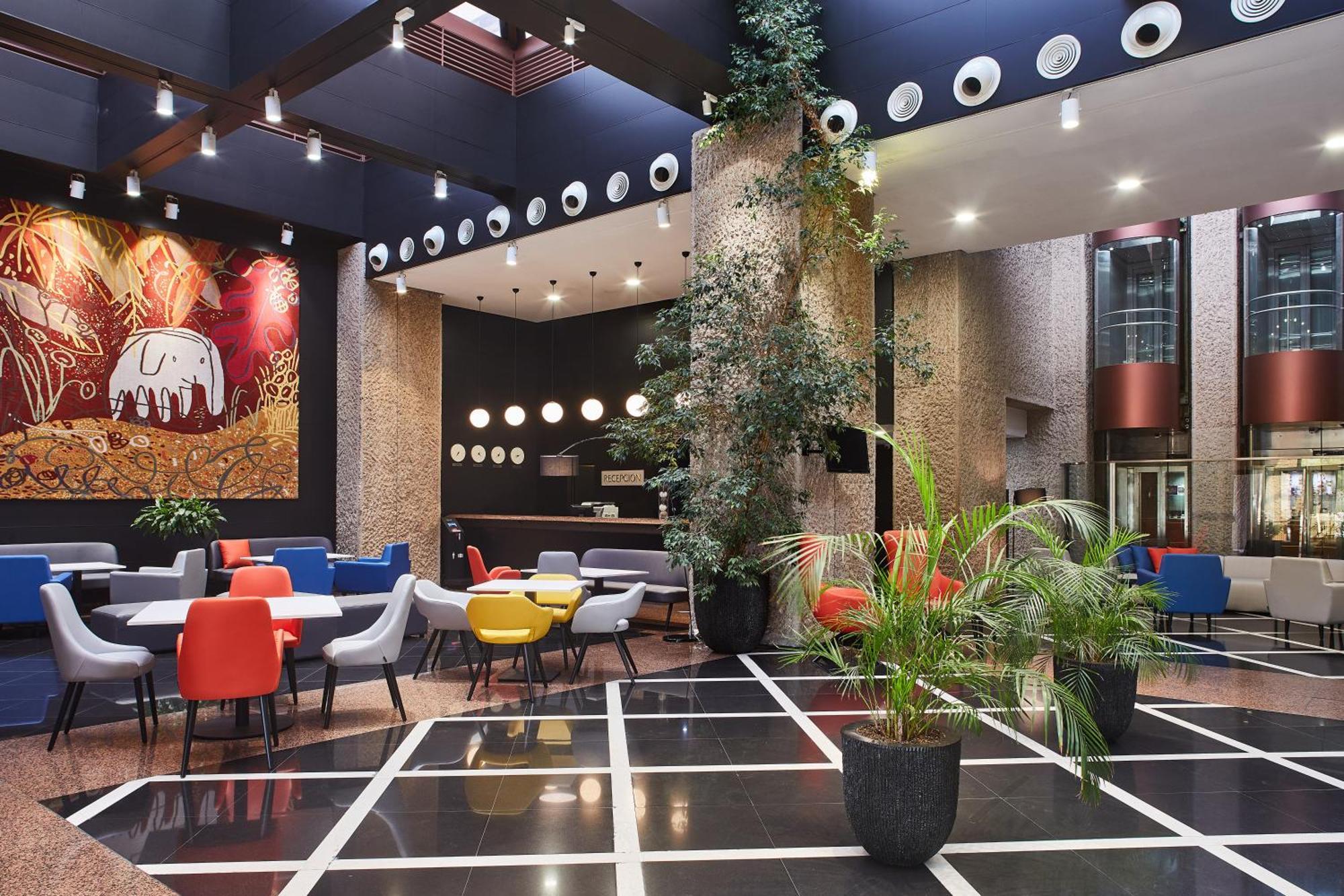 Hotel Silken Puerta Madrid Exterior foto